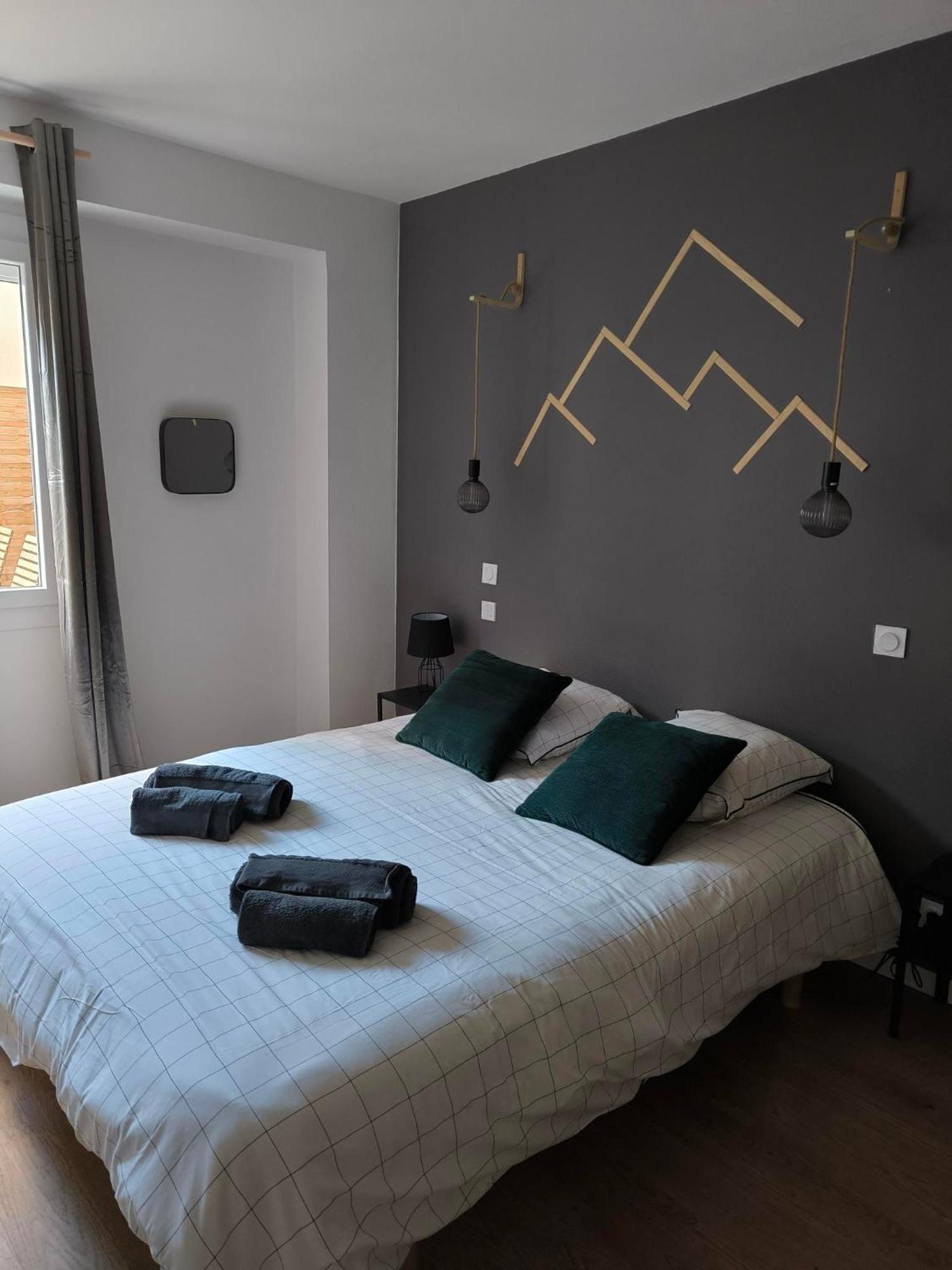 Lodge Loupau Maga Bagnères-de-Luchon Екстериор снимка